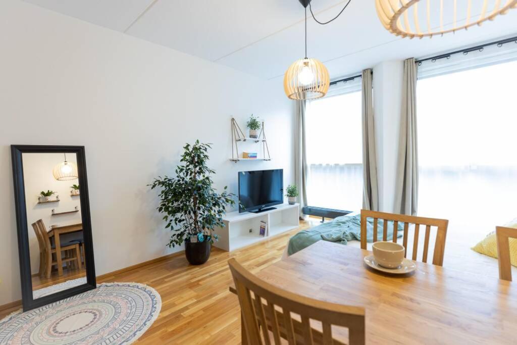 Lovely Studio 5 Min Walk From Old Town And Seaside Reval Esterno foto